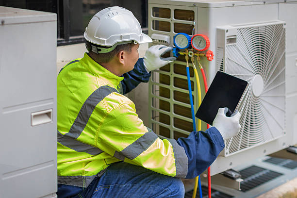 Professional Hvac technician working in Bastrop, LA